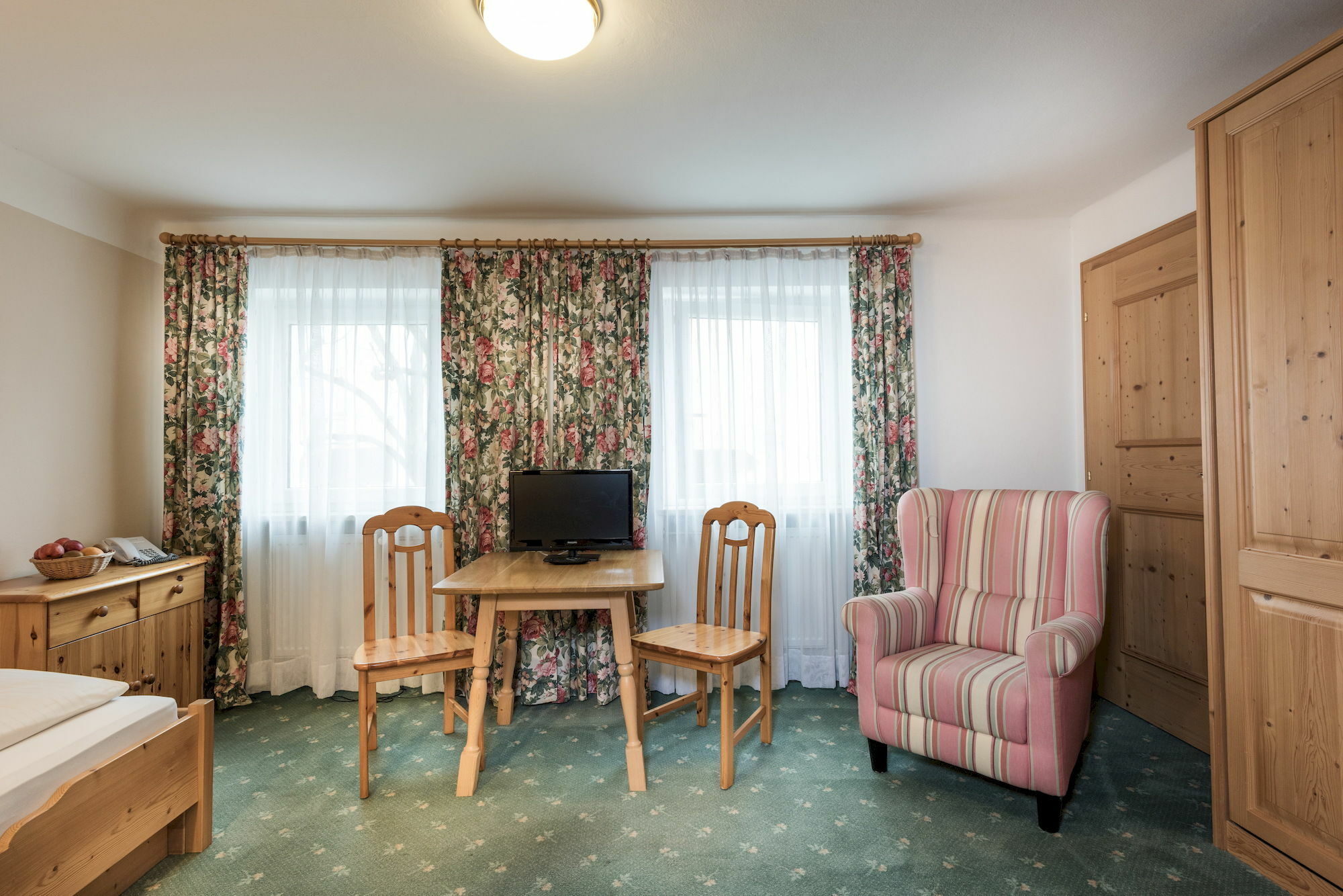 Aurora Appartements Inklusive Freiem Thermeneintritt 배드호프가스타인 외부 사진